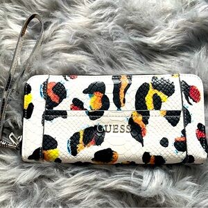 Guess Delaney Zip Around Clutch Wallet